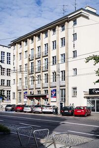 Budynek Banku Gospodarstwa Krajowego (obecnie siedziba banku PKO SA) – zdjęcie współczesne.