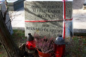 Cmentarz na Obłużu. Grób Alfreda Dyducha.