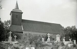 Oksywie – cmentarz i kościół pw. św. Michała Archanioła.