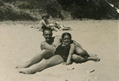 Para na plaży w Gdyni Orłowie