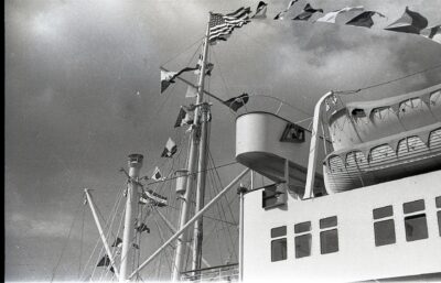 Port w Gdyni. Gala banderowa statku m/s „Piłsudski”
