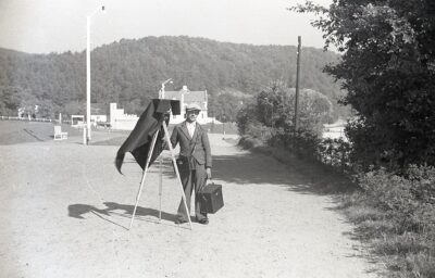 Henryk Poddębski junior na Promenadzie Nadmorskiej w Gdyni Orłowie