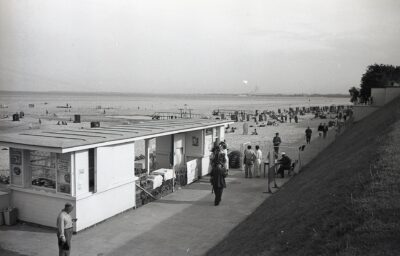 Wejście na plażę w Gdyni Orłowie