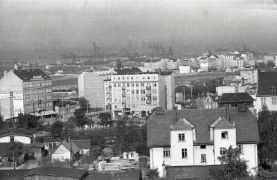 Panorama miasta od strony ulicy Leśnej (ob. wolności) w Gdyni