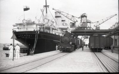 Port w Gdyni. Statek pasażerski s/s „Pułaski”. Nabrzeże Francuskie