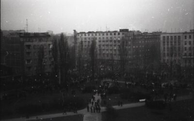 Negatyw z zespołu 30 negatywów celuloidowych przedstawiających protesty robotników gdyńskich w grudniu 1970 roku